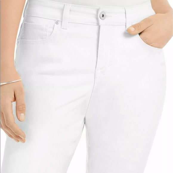 Style & Co Capri Denim White Pants Curvy Zip Stretchy 10"rise 5 Pocket 12P - Picture 11 of 11